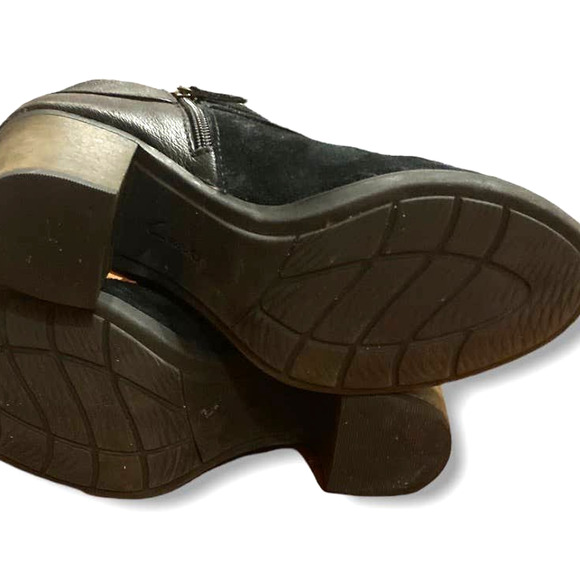 Clarks Enfield Canal Black Suede Side Zip Heeled Booties - Picture 6 of 10